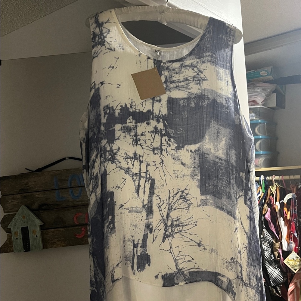 Liven Asymmetrical Layered Tank Top – Abstract Print – Size XXL